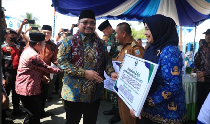 Menag RI Yaqut Kholil Qaumas Luncurkan Kampung Zakat di Tanah Bumbu