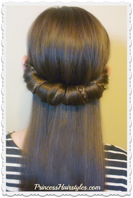 Cute hairstyle for school using headband.