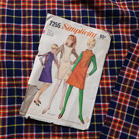 Robe Simplicity 7255 de 1967  Pinafore dress 60s