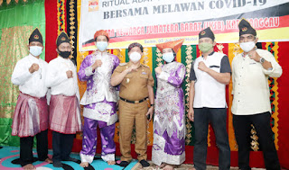 RITUAL ADAT TOLAK BALA BAKAUA - IKSB SANGGAU