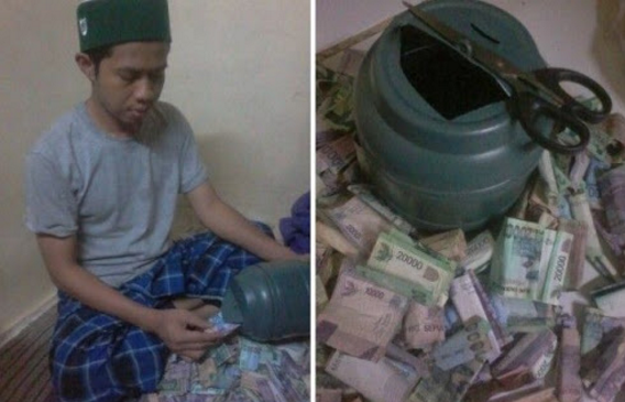 Sampaikan Ke Suami Anda!! Lantaran Berhenti Merokok, Pemuda Ini Tabung Duit Jatah Rokok Untuk Umroh! Mudah-mudahan Dapat jadi Inspirasi..!!