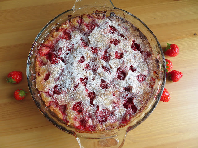 Strawberry Cake Pie