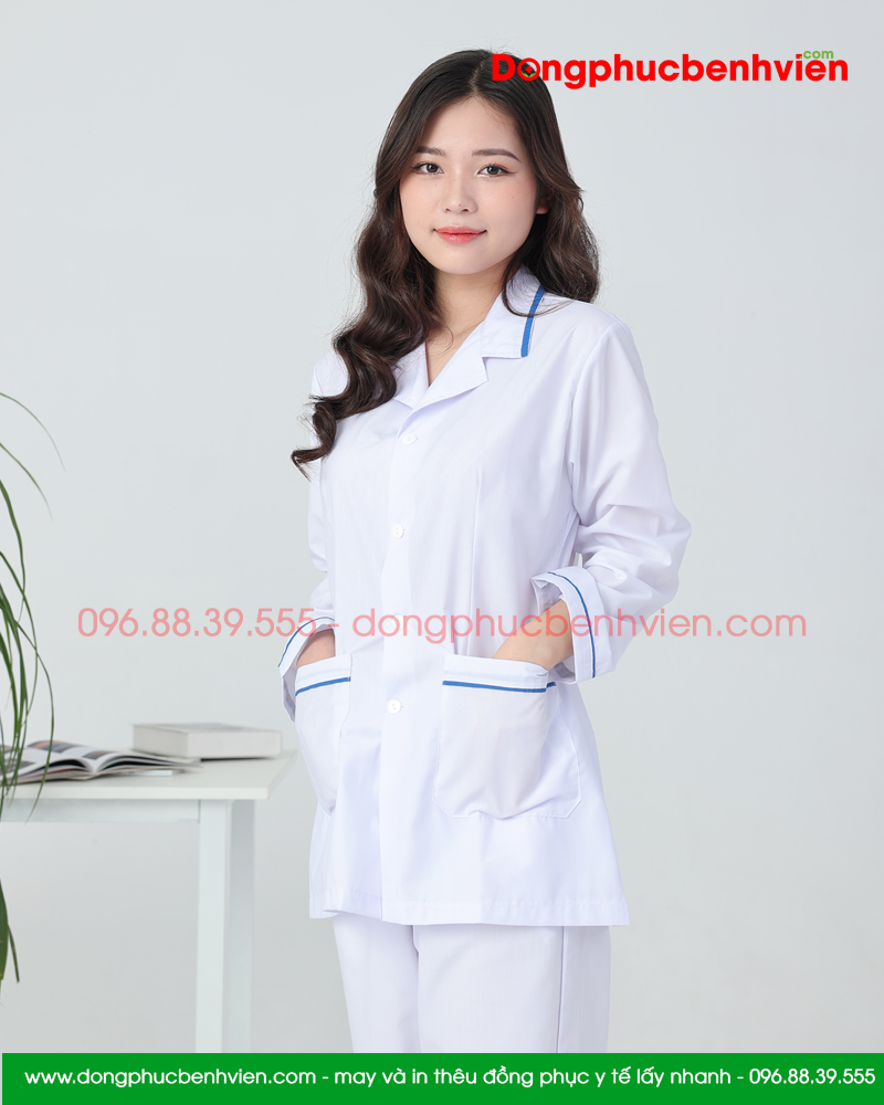 Áo blouse trắng nam nữ cộc tay, dài tay - áo blouse có viền xanh dương