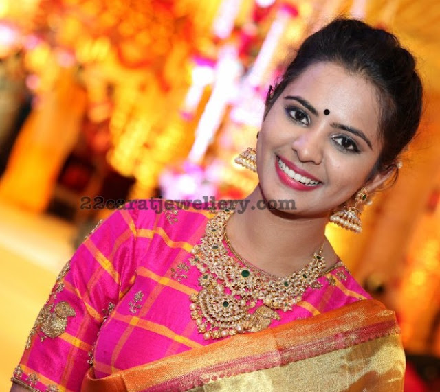 Manasa in Pachi Kundan Necklace