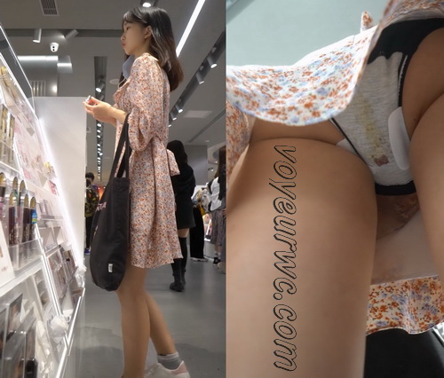 Upskirts CH 01-05 (Hidden camera in different places peeks under the skirt)