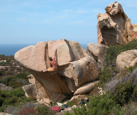 NOTRE DAME DE LA SERRA - CALVI (Corsica)