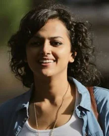 U Turn Movie Actress Shraddha Srinath Biography, Images And HD Wallpapers, Shraddha Srinath is a daughter of Indian Army Officer and mother is a teacher