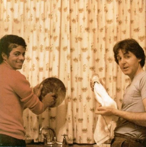 Paul McCartney & Michael Jackson Dish-washing Like A Boss - Motivational Picture At The Kitchen Doing Dishes