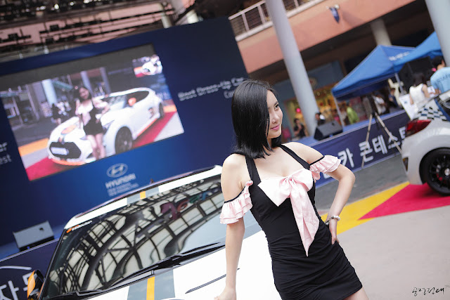2 Min Soo Ah at Hyundai Best Dress-up Car Contest 2012-very cute asian girl-girlcute4u.blogspot.com