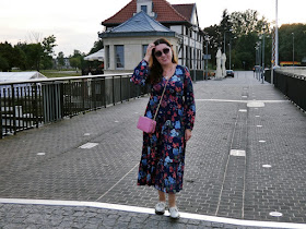 Sukienka/ the dress with bon prix