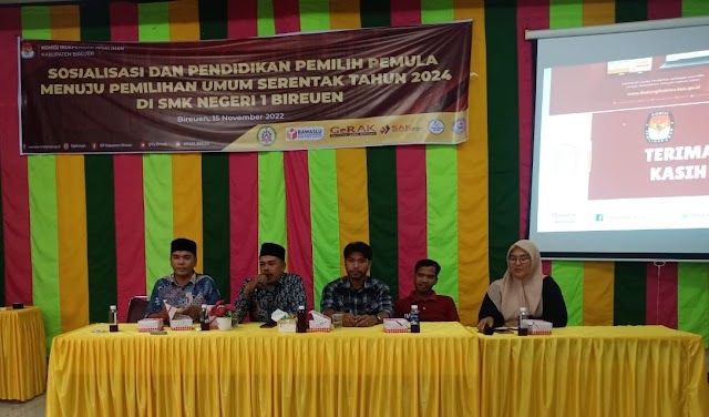 Jelang Pemilu 2024, KIP Bireuen Gelar Sosialisasi Pemilu di SMKN 1 Bireuen.