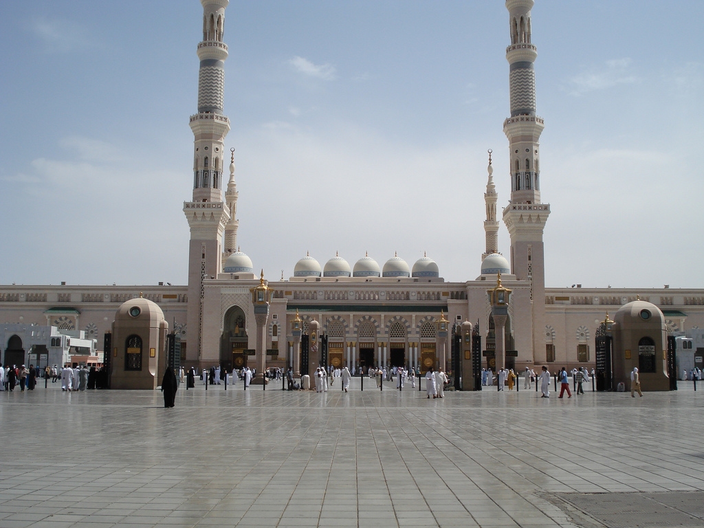 Masjid Al Nabawi in Madinah  Saudi Arabia green dome