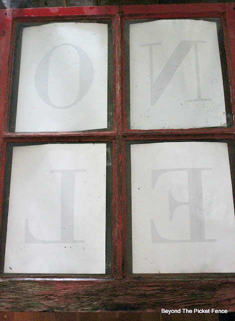 Christmas sign, old window, mirror printing, https://goo.gl/BcyJKv