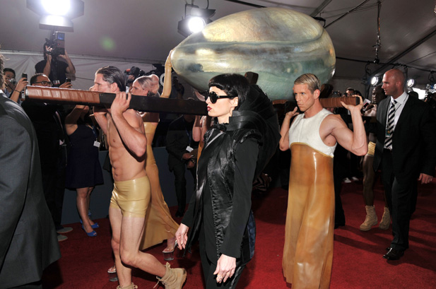 Lady Gaga Eggshell Dress. in out Lady+gaga+egg