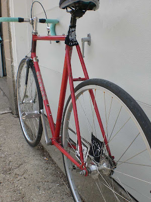 Sepeda Fixie Merah