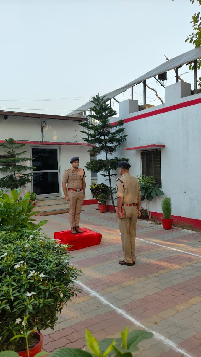 अपर पुलिस अधीक्षक सदर चन्दौली द्वारा मंगलवार परेड की ली गई सलामी, किया निरीक्षण