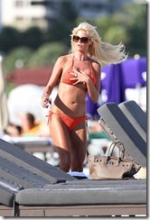 Victoria-Silvstedt-Nice-Orange-Bikini-Pictures-In-Miami-Beach-05