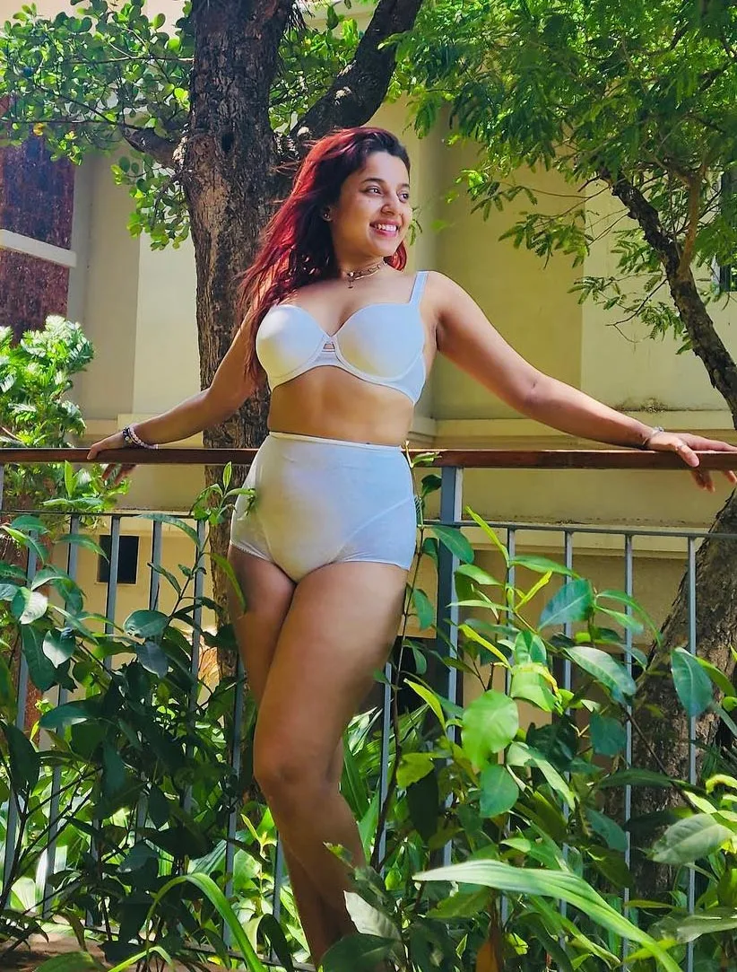 Pamela Mondal bikini sexy body ullu prabha ki diary actress