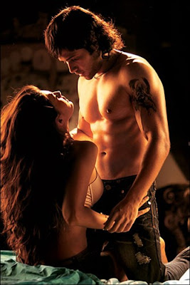 Jacqueline Fernandez & Emraan Hashmi sexy Romantic Photos for Murder 2 Movie