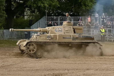 Tank Tempur Medium (Medium Tank) - PzKpfw IV
