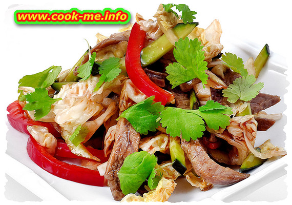 Salad with beef meat and cucumber