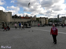 Thames River Cruise Tower of london