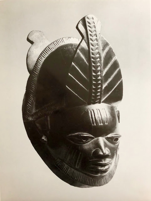 Yoruba Sculpture of West Africa by William Fag, Harper Collins, 1982
