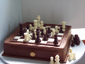 chess cake white and dark chocolate chesscraft