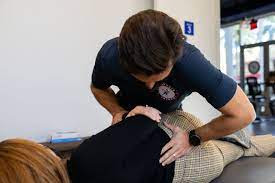 Chiropractor for back pain Wynwood