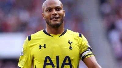 Kaboul gives Spurs a problem