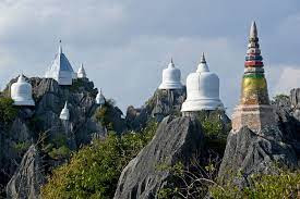 Daftar Kuil Terpopuler yang Wajib Kalian Kunjungi Saat Liburan ke Thailand
