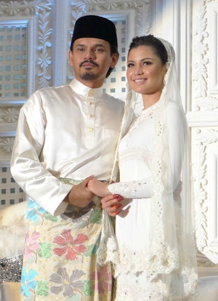  w : idea: baju nikah {lelaki}