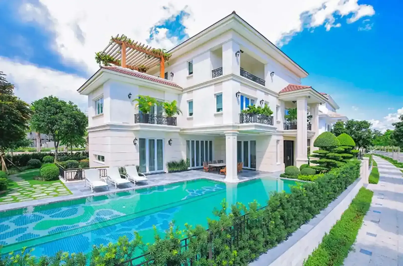 Đặt niềm tin vào chất lượng và đẳng cấp với cửa Eurowindow