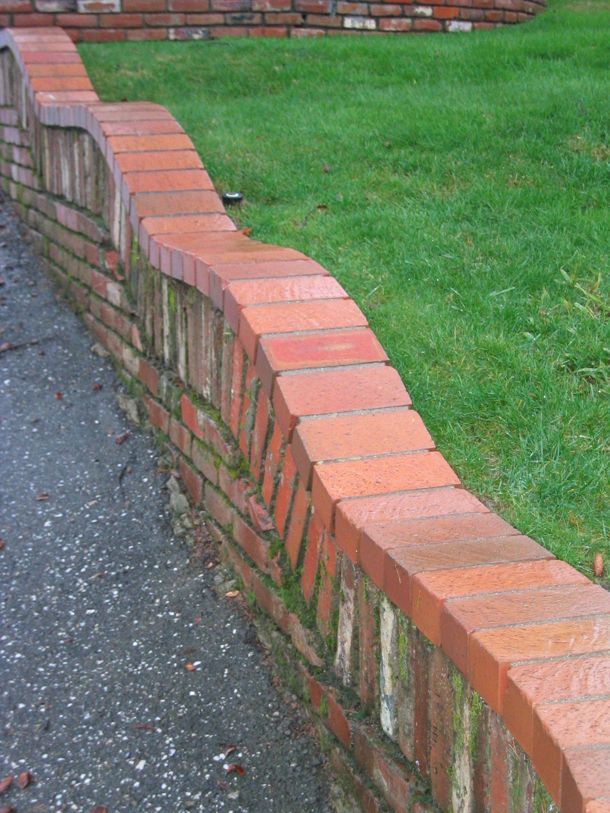 Brick Vector Picture: Brick Retaining Wall