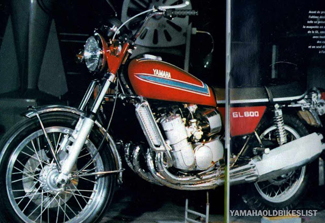 1971 Yamaha GL750 Red