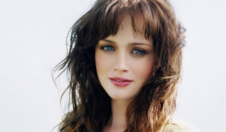 Alexis Bledel Beautiful Female Hollywood Star Personal Information And Nice New Cute And Beautiful Images Gallery In 2013.
