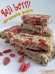 Granola bars with goji berries and chocolate chips