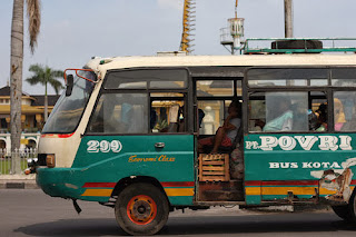 Bus in sumatra