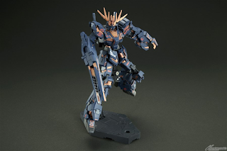 HG-1/144-Unicorn-Gundam-Unit-2-Banshee-(Destroy-Mode)-Ver.NIKE-SB-04