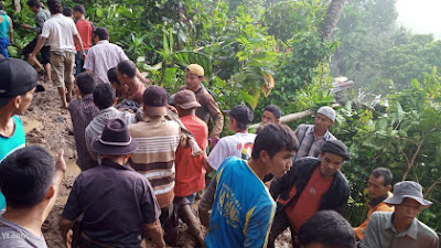 Satu Nyawa Melayang dalam Bencana Longsor di Nagari  Taruang-Taruang 