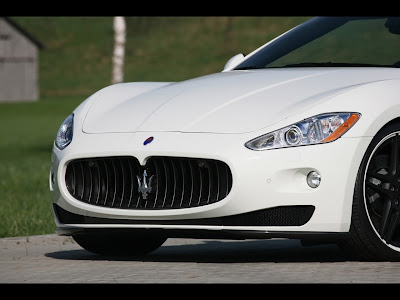 2011 Maserati GranCabrio Wallpaper