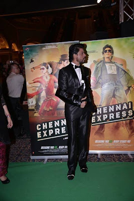 SRK and Deepika promote Chennai Express at IIFA 2013