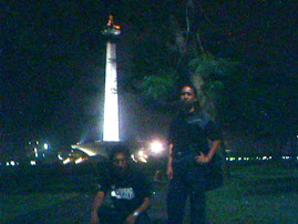 Di Monas bersama Firman - Mampir dimonas setelah mengikuti presentasi SS versi one di HQ.