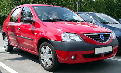 Dacia Logan roșie