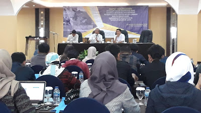 Yusep Sudrajat, Dana Desa untuk Sanitasi dan Atasi Sampah