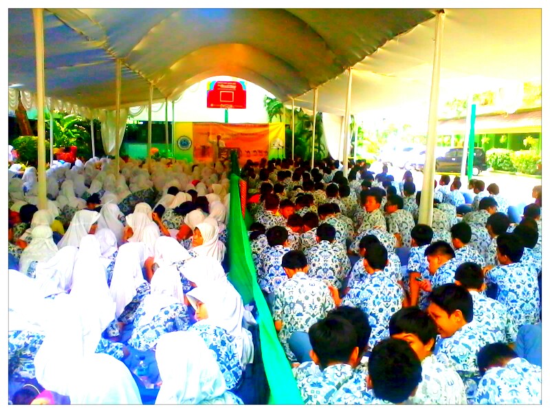 PEINGATAN MAULID NABI MUHAMMAD SAW - SMA Negeri 85 Jakarta