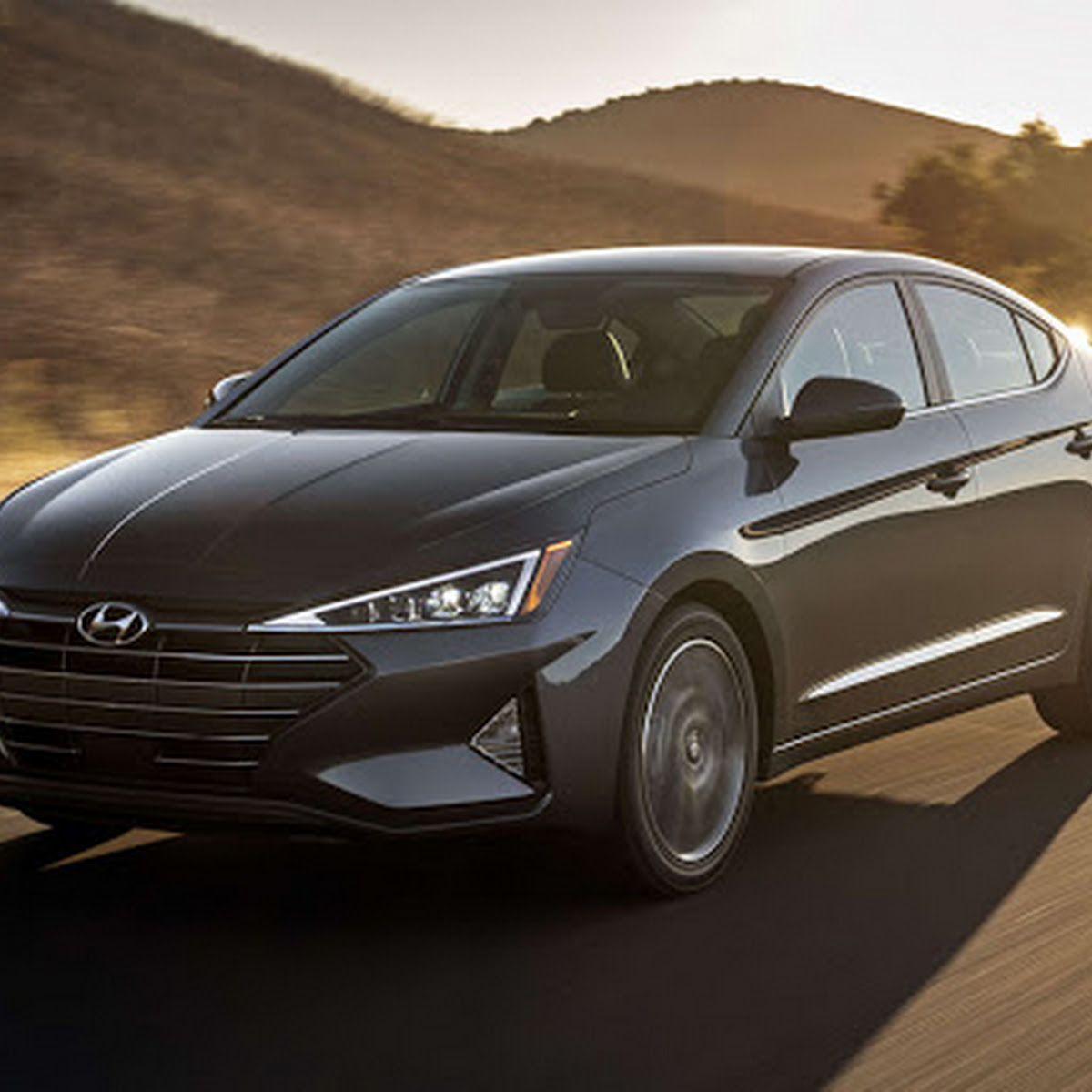 Best Images of Hyundai Elantra 2019 - Gallery