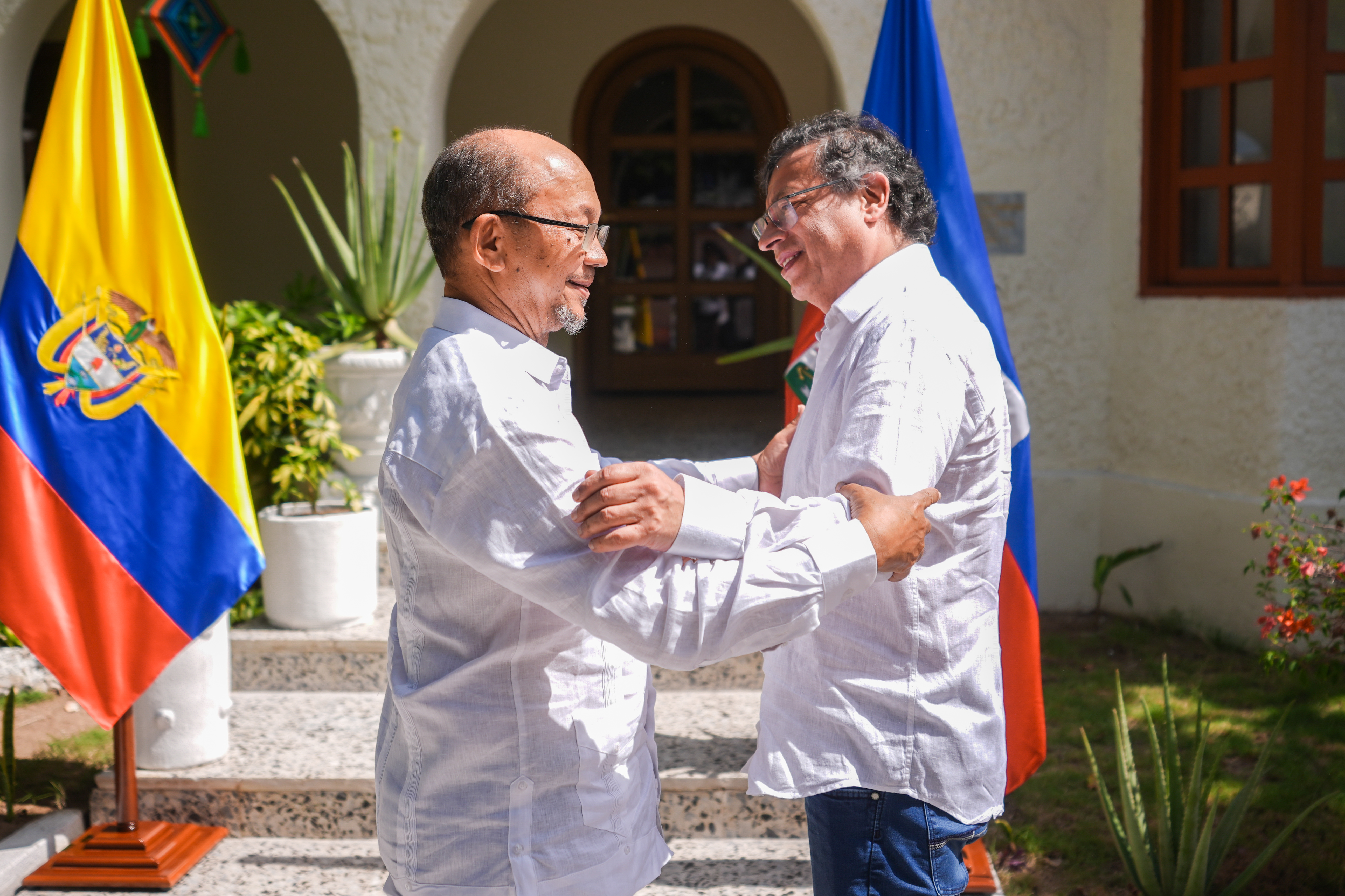 Colombia y Haití fortalecen lazos en encuentro ampliado en La Guajira