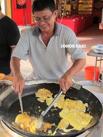 Muar Glutton Street 麻坡贪吃街 in Muar, Johor, Malaysia