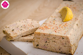 Terrine de thon à la ciboulette et à la fleur de sel au piment d'Espelette cuit à l'Omnicuiseur